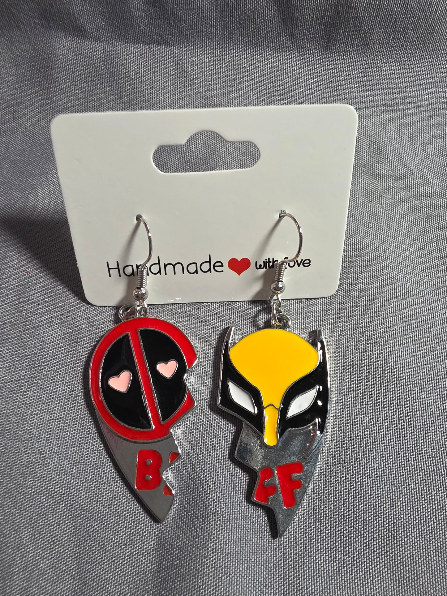 Deadpool Friendship Heart Eyes